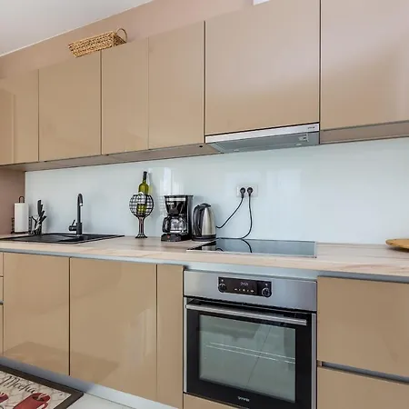 Laganini Iii Nijvice